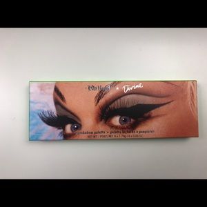 KAT VON D LIMITED EDITION EXCLUSIVE DIVINE PALETTE